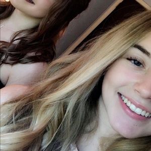 Meet your Posher, Chloe